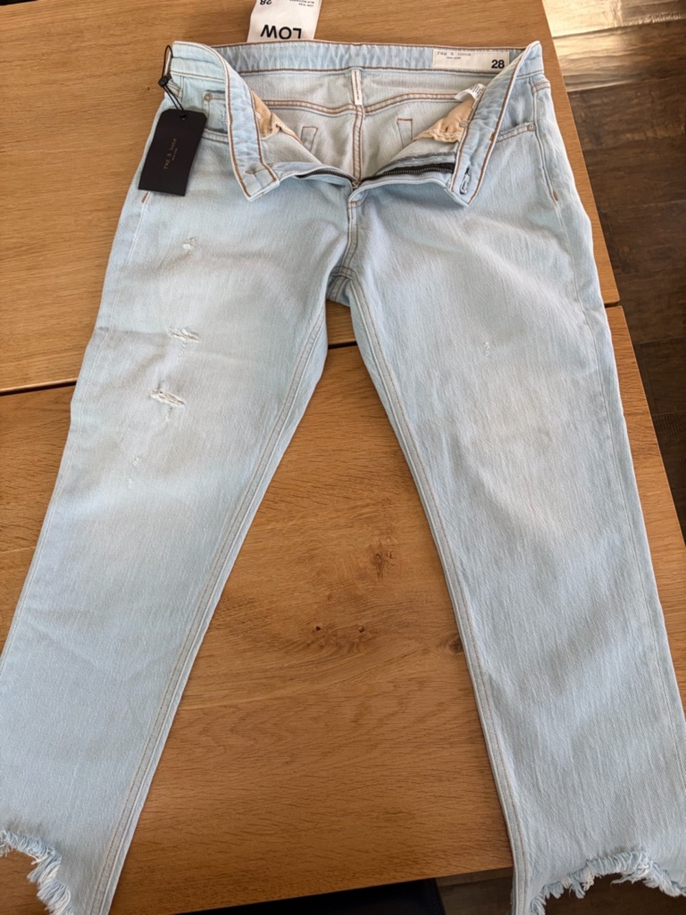 Brand new rag & bone Light Wash Low-Rise Slim Boyfriend Jeans